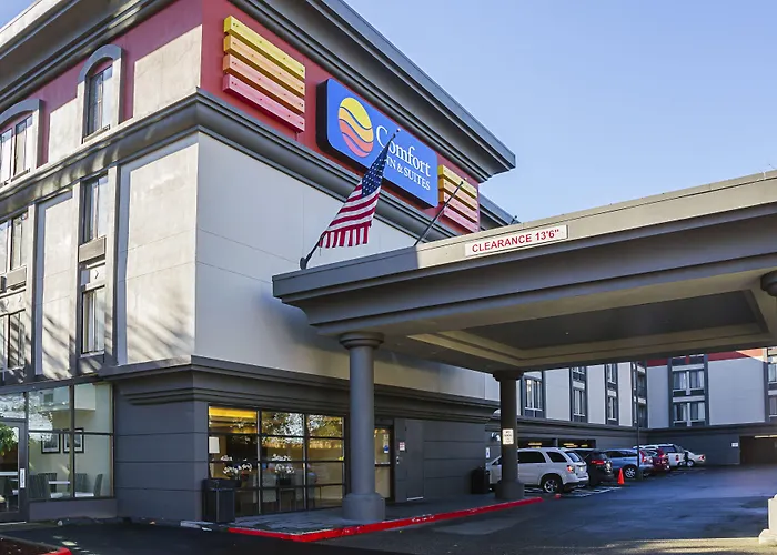 Comfort Inn & Suites Sea-Tac Airport SeaTac